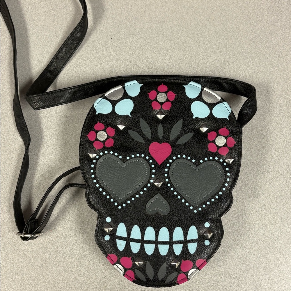 Skull Crossbody Bag with Heart and Floral Design